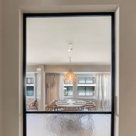 Stylish Renovated Near The Sea شقة ميدل كيرك